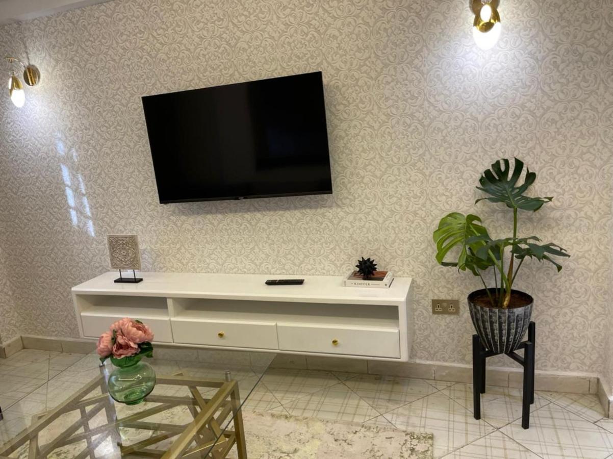Sandalwood Suites Nakuru - Studios & One Bedroom Suites Екстер'єр фото