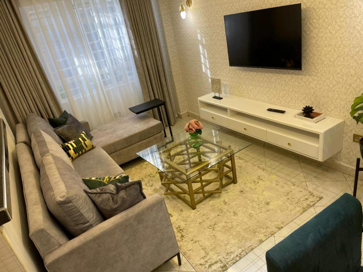 Sandalwood Suites Nakuru - Studios & One Bedroom Suites Екстер'єр фото