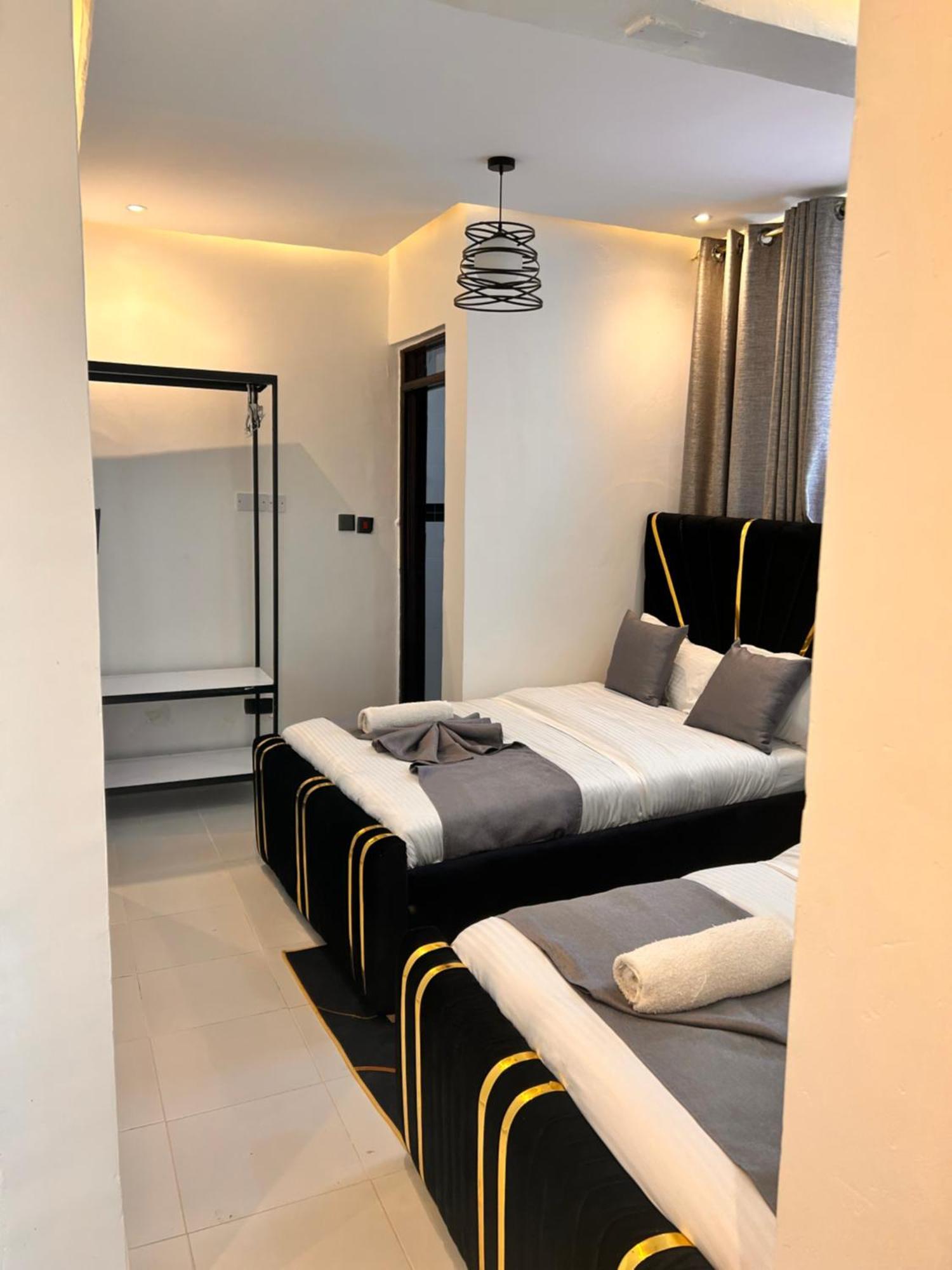 Sandalwood Suites Nakuru - Studios & One Bedroom Suites Екстер'єр фото